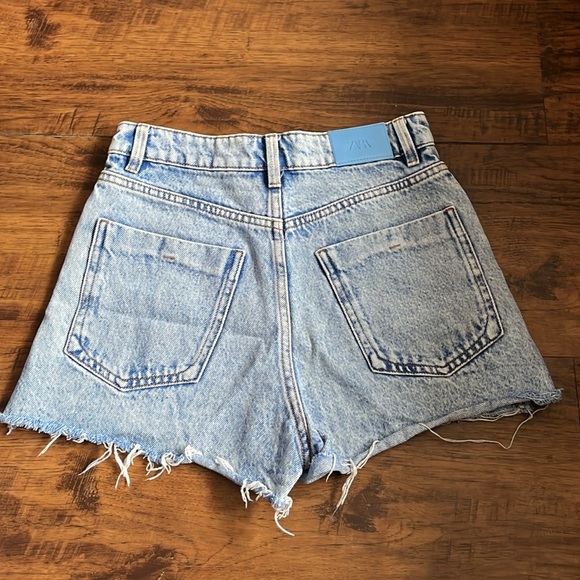 Zara Pants - zara high waisted denim jean shorts